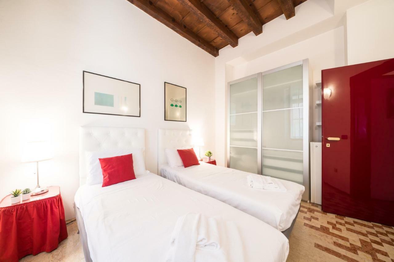 Bright Apartments Verona - Borsari Historical Ngoại thất bức ảnh
